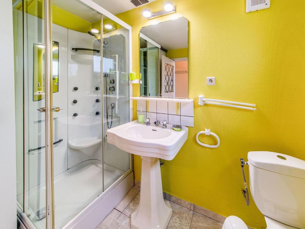 Modern Holiday Home In Lavacherie Sainte-Ode Ngoại thất bức ảnh